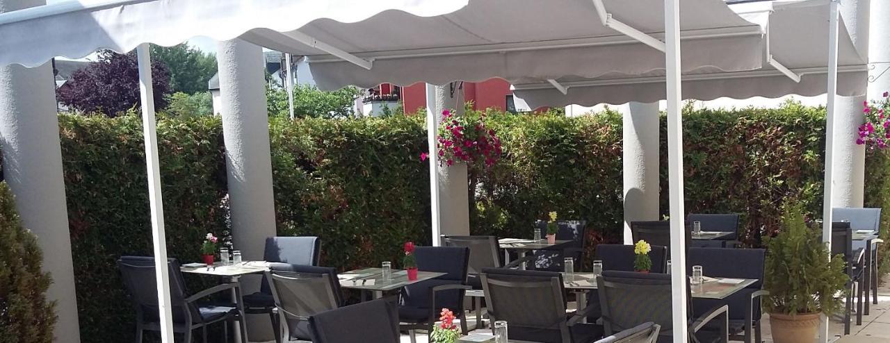 Cottage Logis Hotel - Restaurant Dudelange Exterior foto