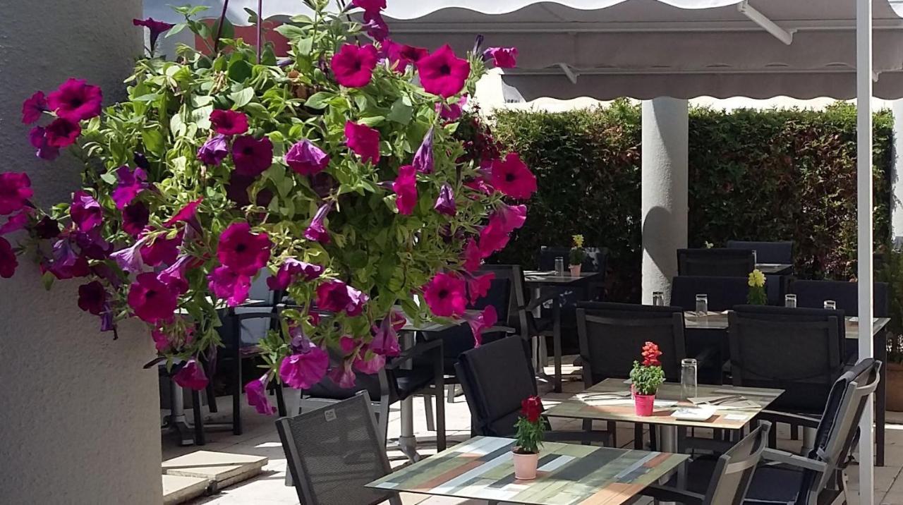 Cottage Logis Hotel - Restaurant Dudelange Exterior foto